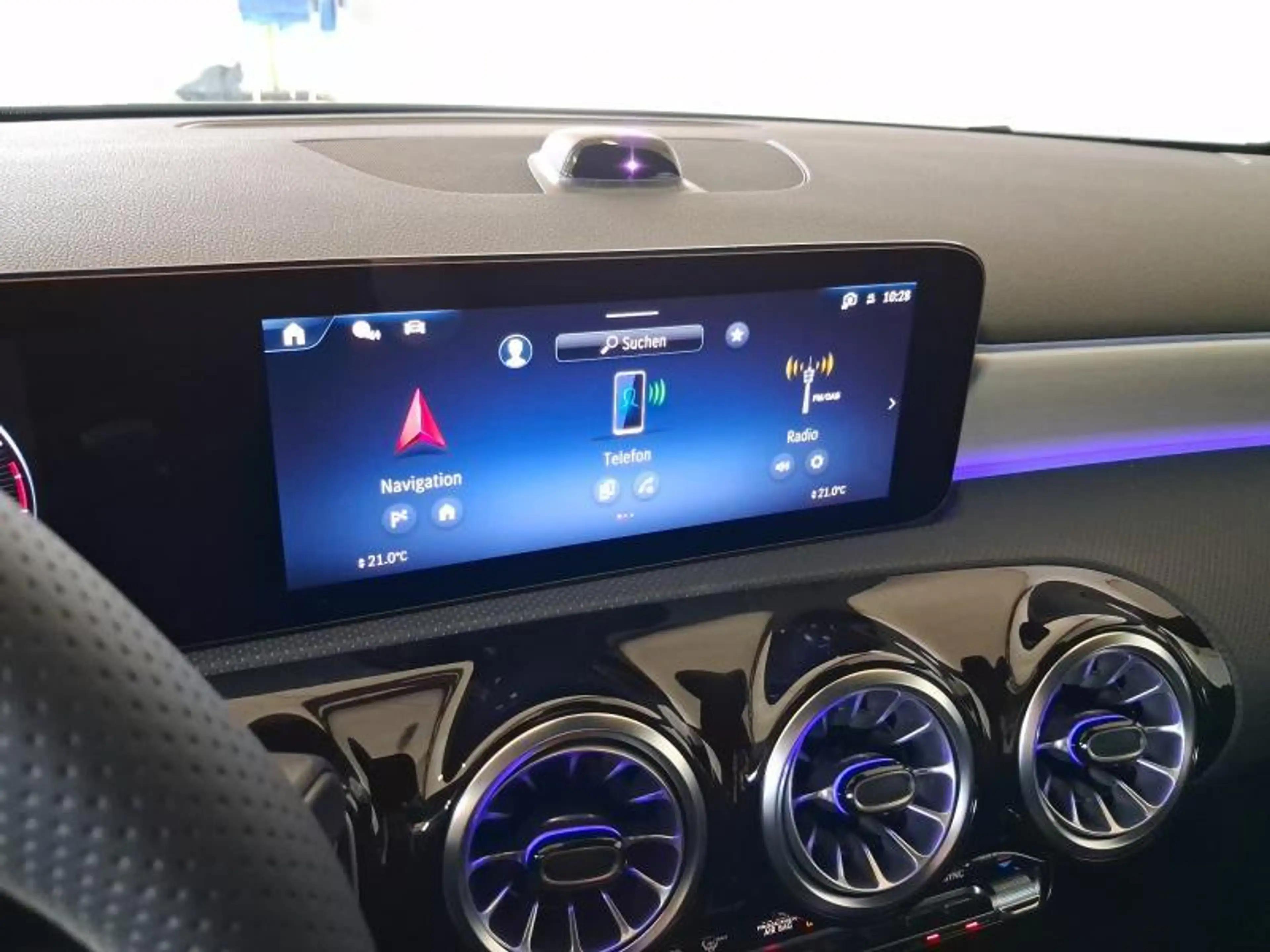 Mercedes-Benz A 200 AMG Line — photo 9