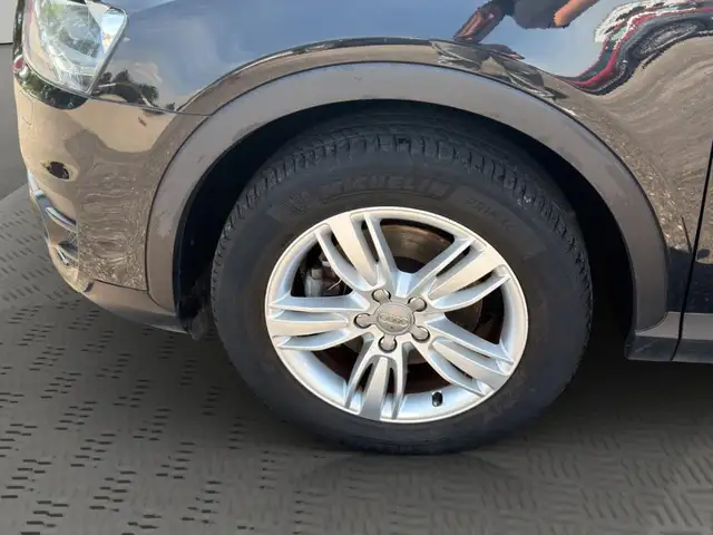 Audi Q3 view 7