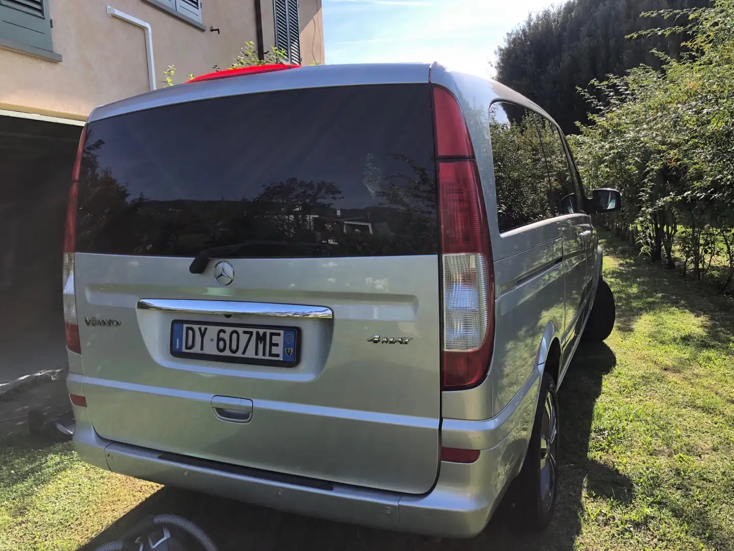 Mercedes-Benz Viano 2.2 cdi Trend 4Matic L auto Stříbrná - 2