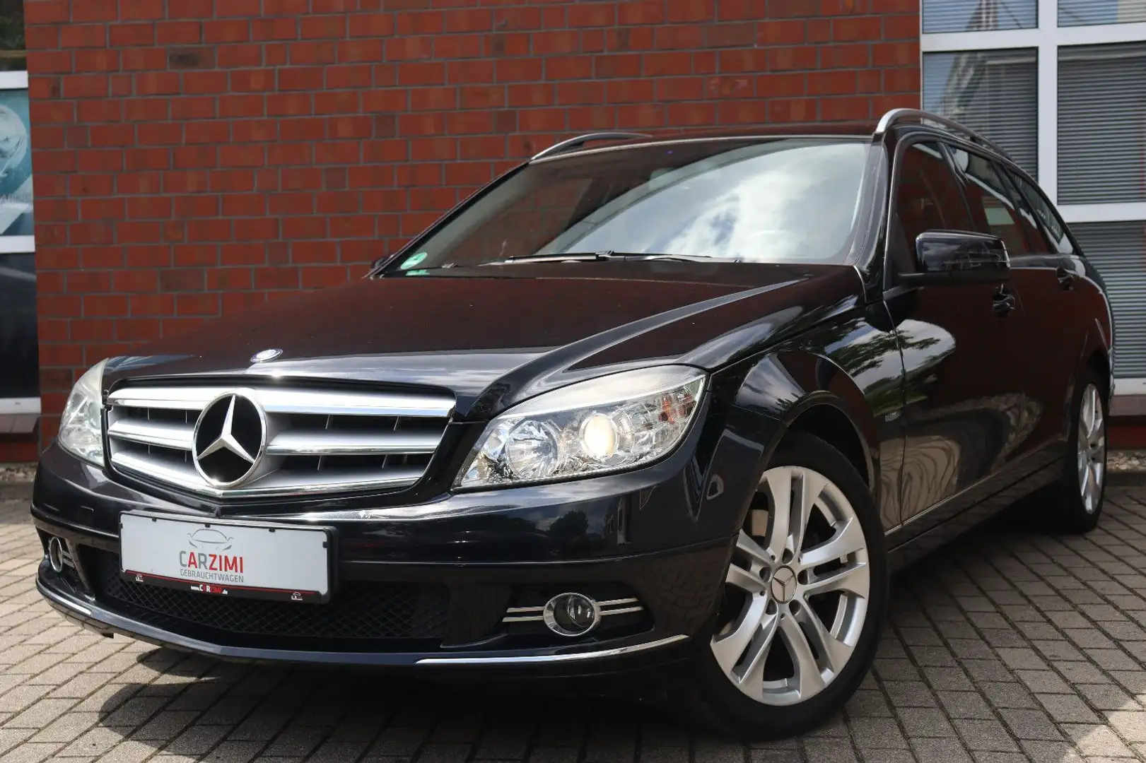 Mercedes-Benz C 200 T CGI BlueEfficiency Leder Automatik Noir - 1