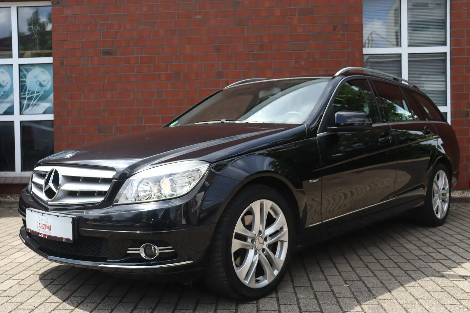 Mercedes-Benz C 200 T CGI BlueEfficiency Leder Automatik Noir - 2