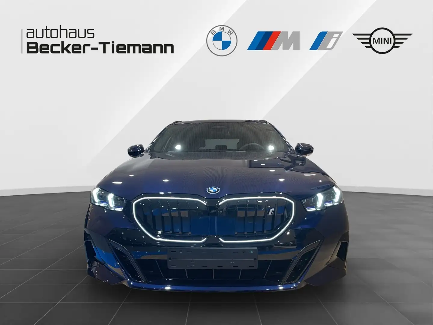 BMW i5 eDrive40 Touring - UPE 94.520,-€ #exclusive Bleu - 2