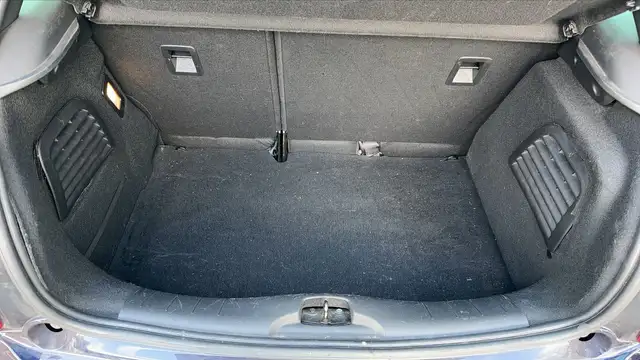 DS Automobiles DS 3 view 14