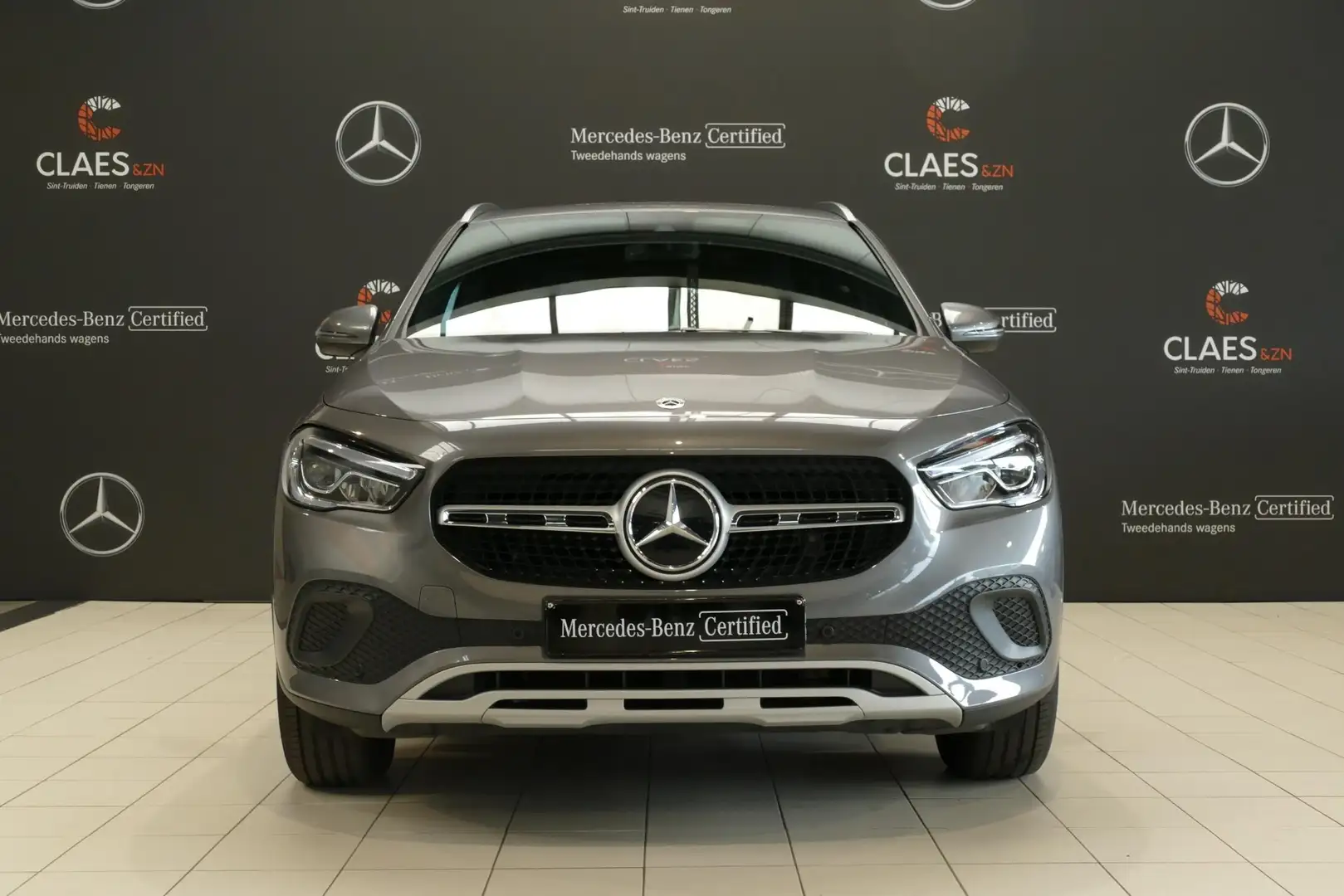 Mercedes-Benz GLA 180 DOS 7385 Grijs - 2