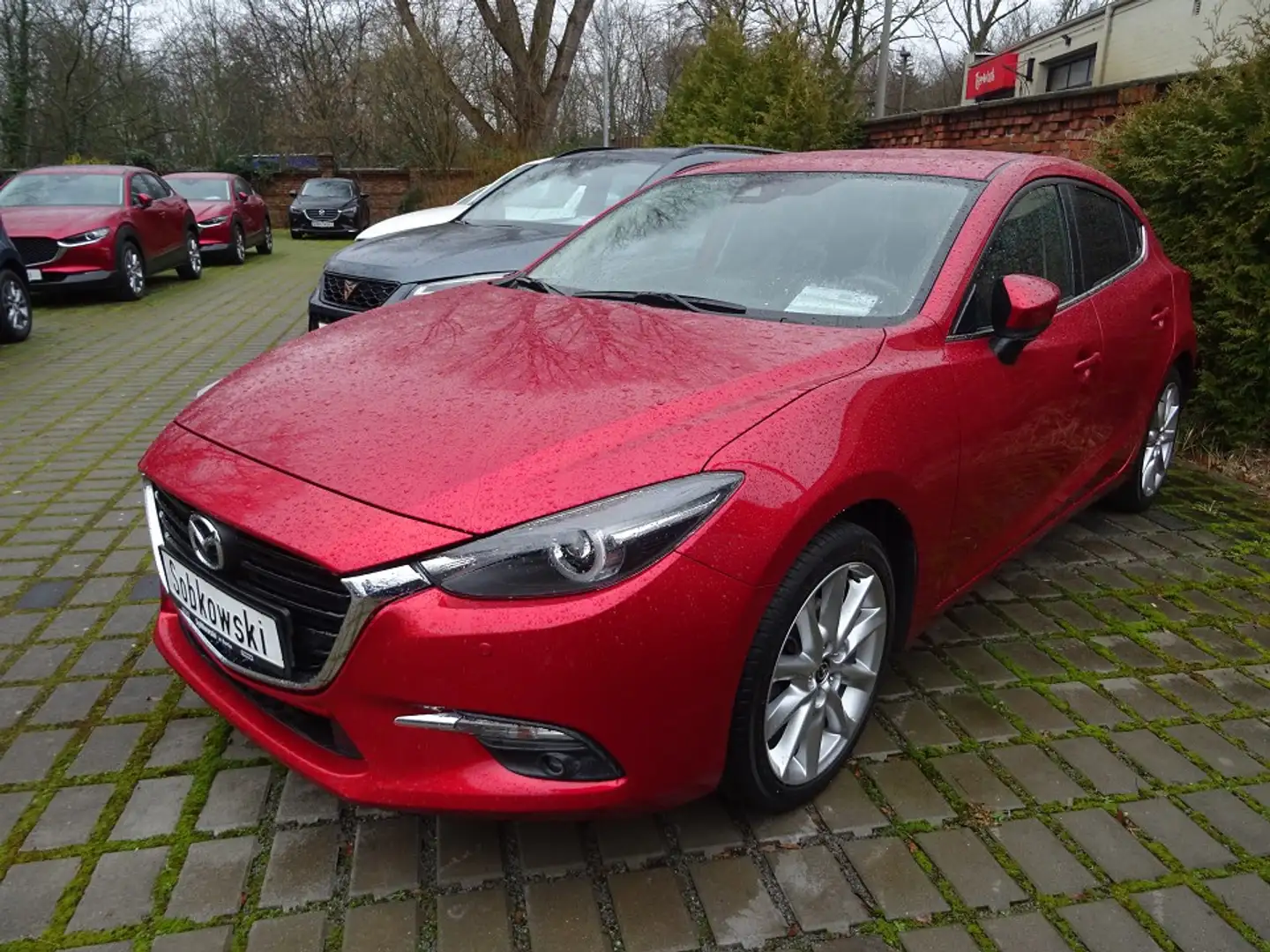 Mazda 3 SKYACTIV-G 120 SPORTSLINE NAVI 1.HAND Rojo - 2