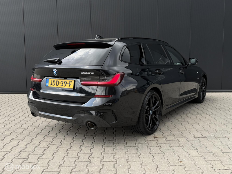 BMW 330 3-serie Touring 330e Touring xDrive M-pakket/Laser — photo 3