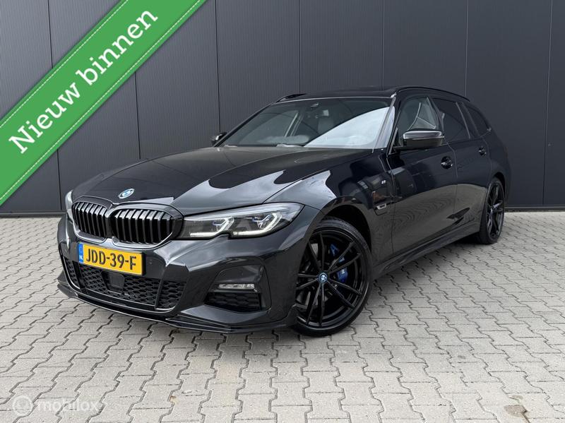 BMW 330 3-serie Touring 330e Touring xDrive M-pakket/Laser