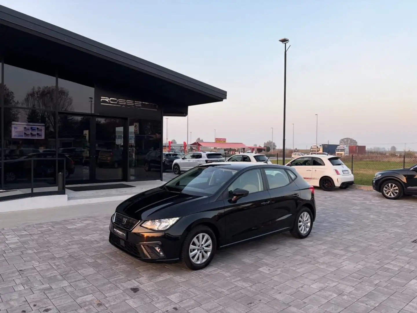 SEAT Ibiza 1.0 TGI 5 porte ANCHE PER NEOPATENTATI Noir - 2