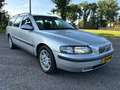 Volvo V70 2.4 T / AUTOMAAT / AIRCO / CRUISE / VAKANTIE AANBI Grijs - thumbnail 3