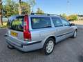 Volvo V70 2.4 T / AUTOMAAT / AIRCO / CRUISE / VAKANTIE AANBI Grijs - thumbnail 2
