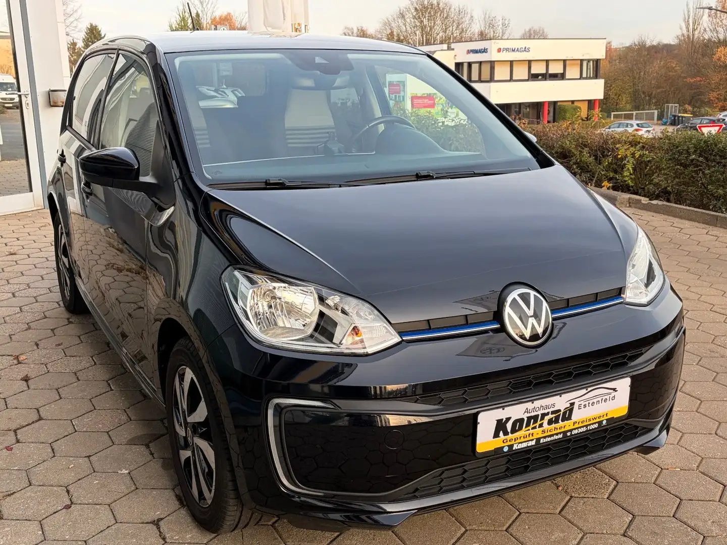 Volkswagen up! e-up! Max 5-Türig SHZ,PDC,Kam, Schwarz - 1