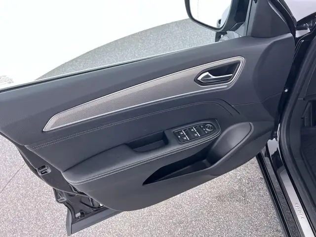 Renault Arkana view 11