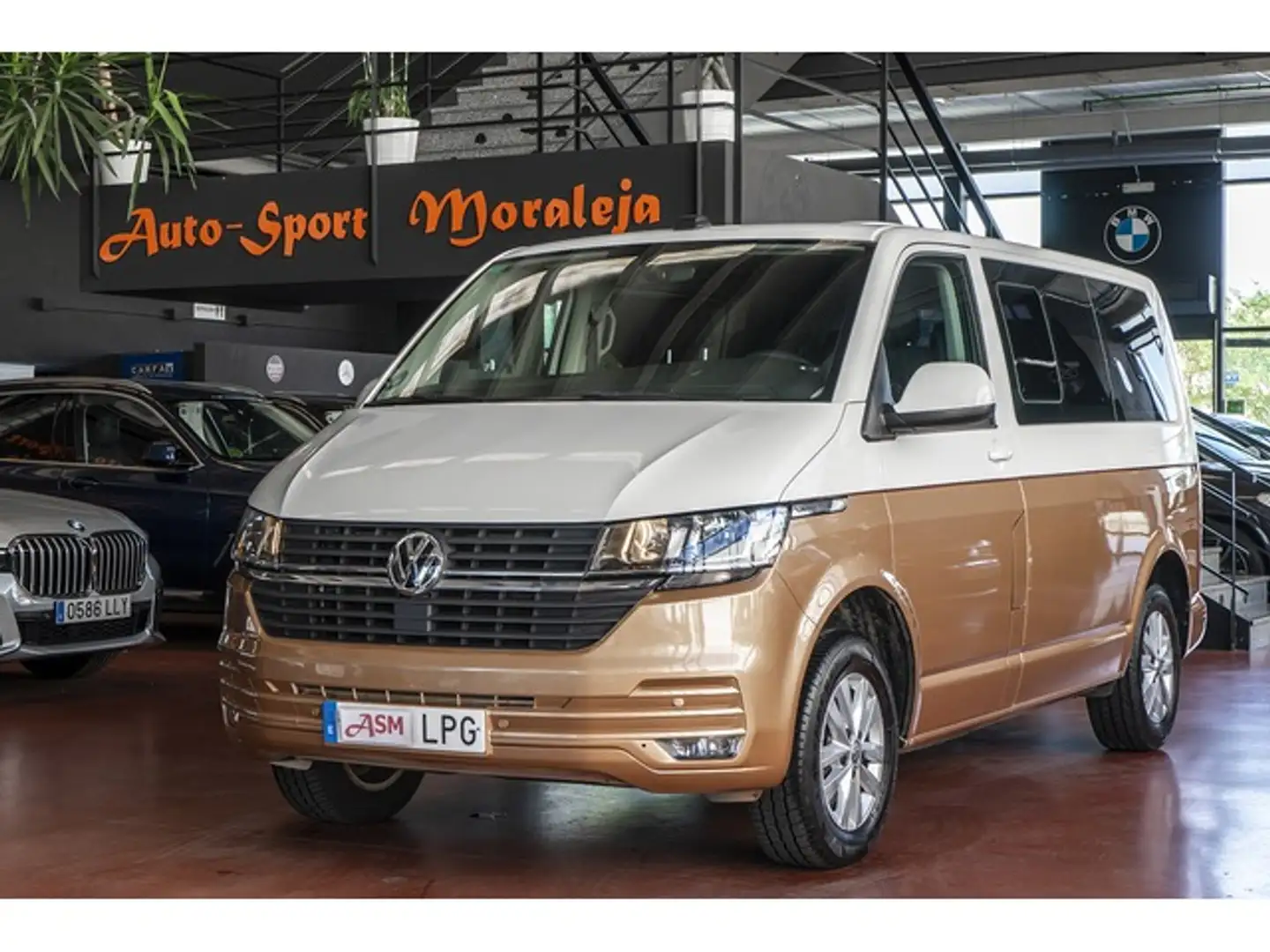 Volkswagen T4 Caravelle 2.0TDI 4MO Batalla Corta 110kW Aut Blanco - 1