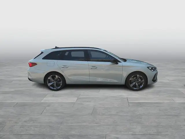 Cupra Leon view 6