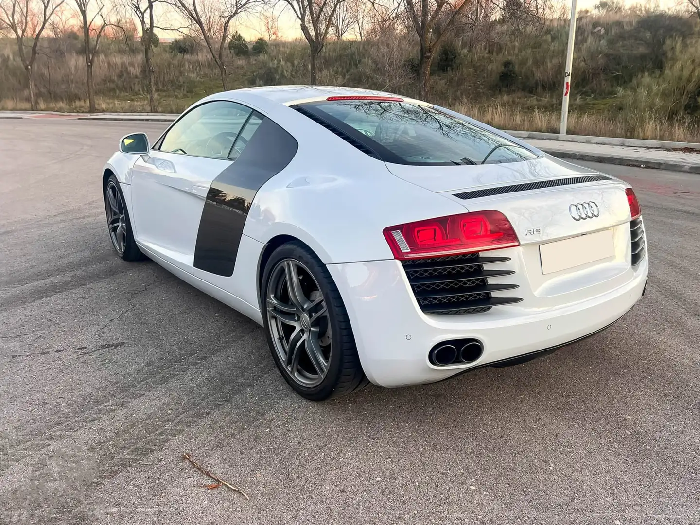 Audi R8 4.2 V8 Quattro Weiß - 2