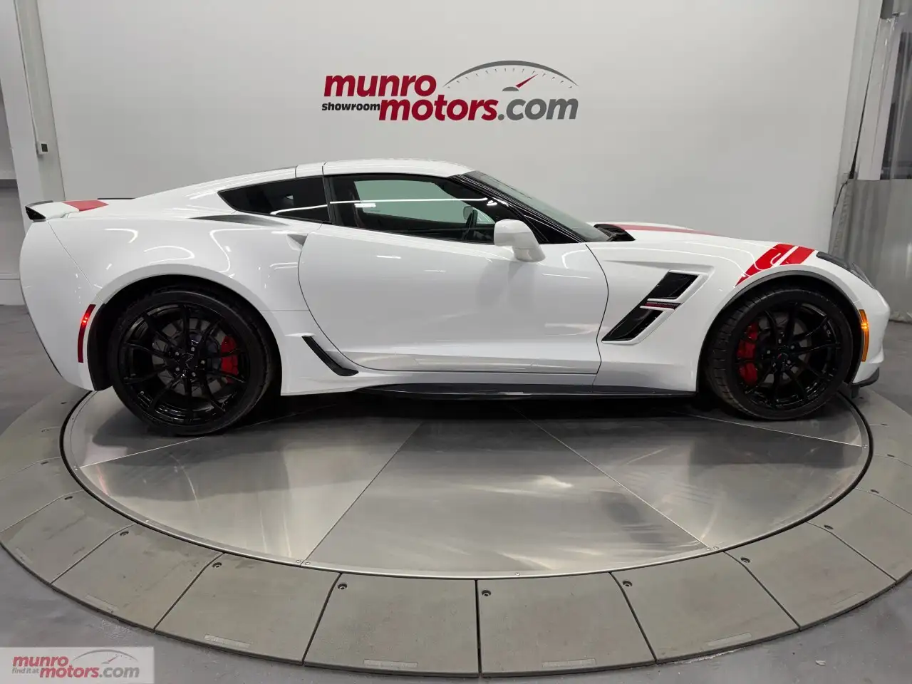 Chevrolet Corvette снимка Chevrolet Corvette