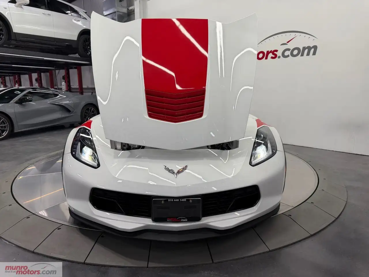 Chevrolet Corvette снимка Chevrolet Corvette