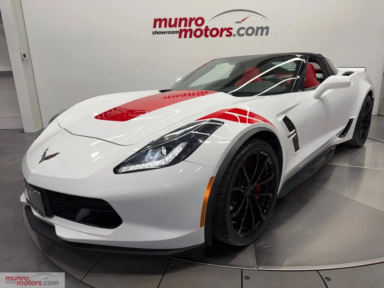 Chevrolet Corvette снимка Chevrolet Corvette