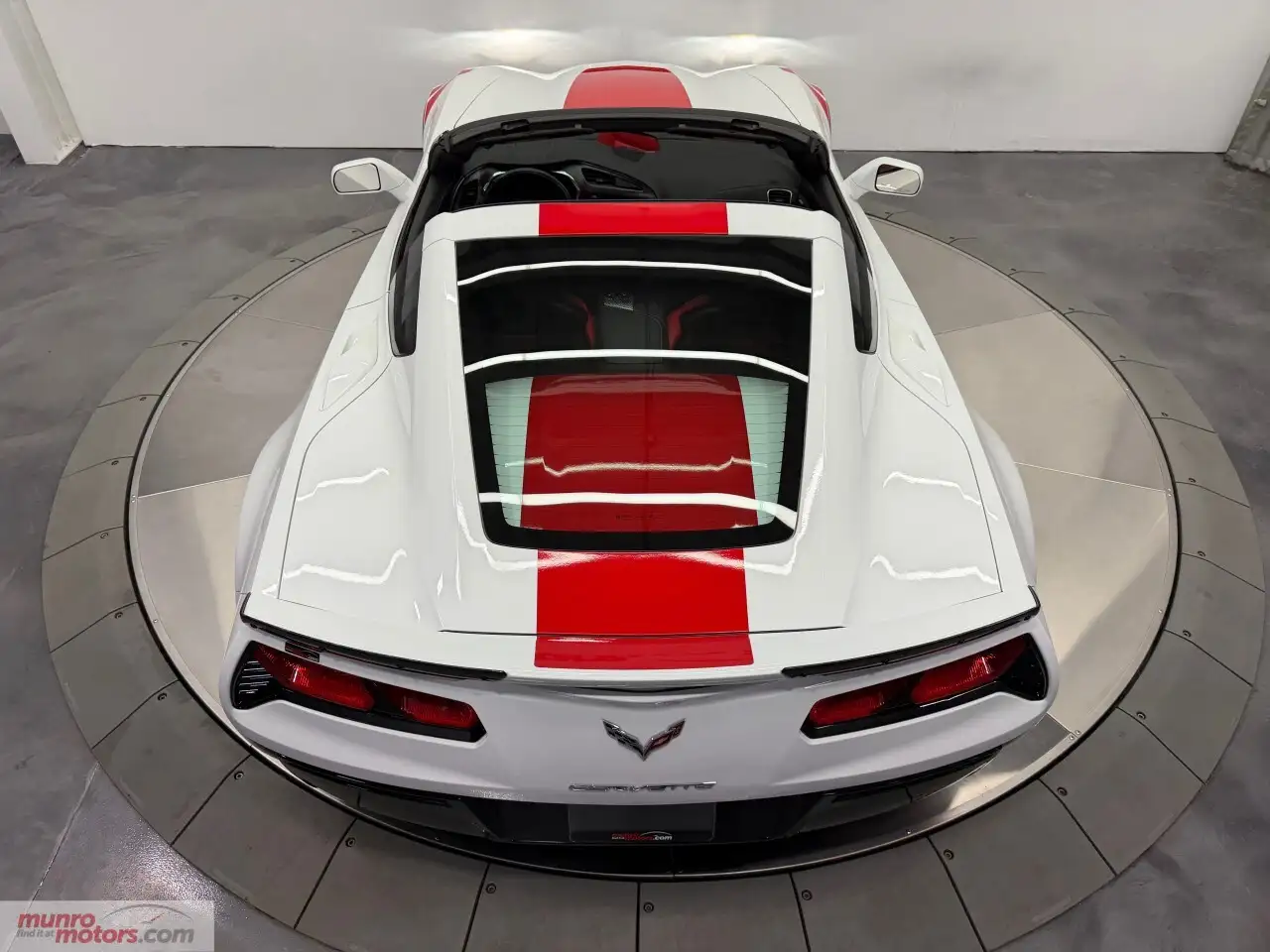 Chevrolet Corvette снимка Chevrolet Corvette