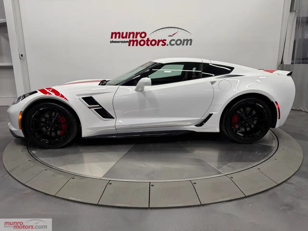 Chevrolet Corvette снимка Chevrolet Corvette