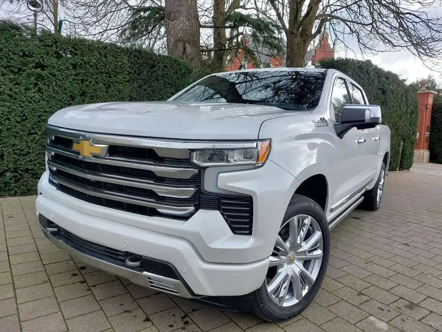 Chevrolet Silverado High Country 6.2 V8  € 65.5000,- excl btw Weiß - 1
