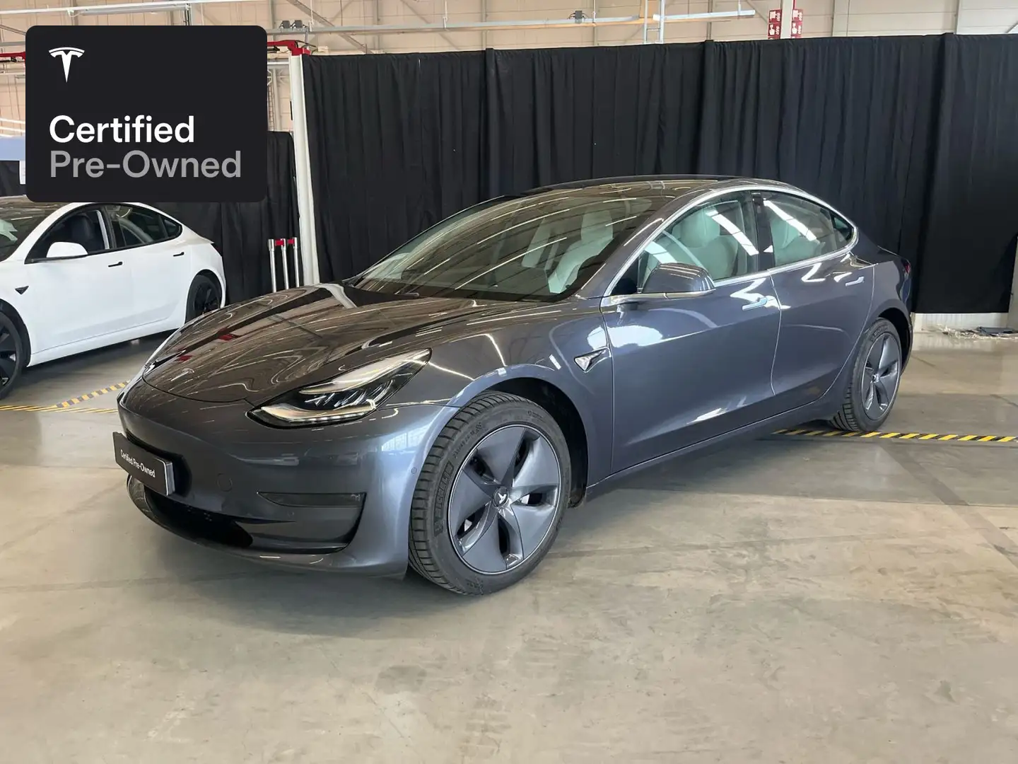 Tesla Model 3 Long Range AWD "Certified Pre-Owned" Silber - 1