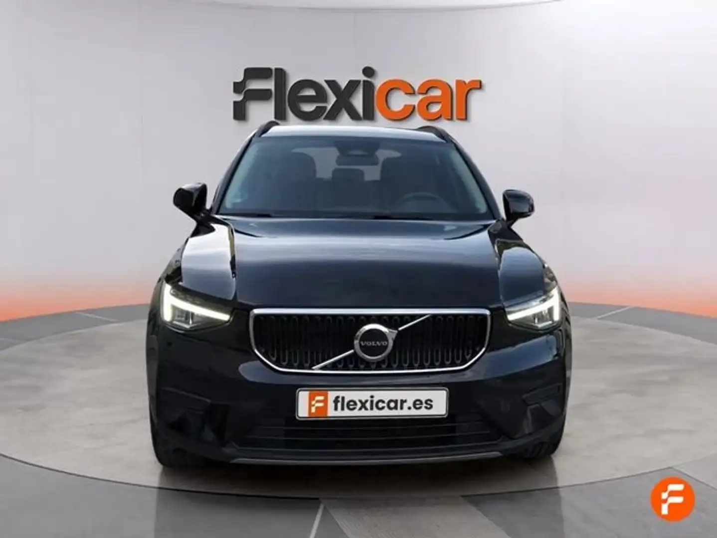 Volvo XC40 2.0 B3 G Essential Auto Negro - 2