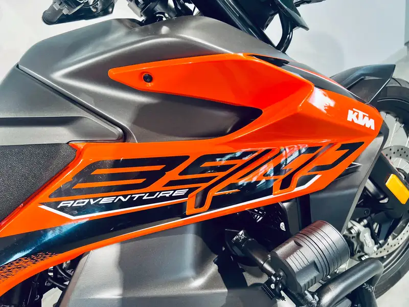 KTM 890 Adventure - foto 8