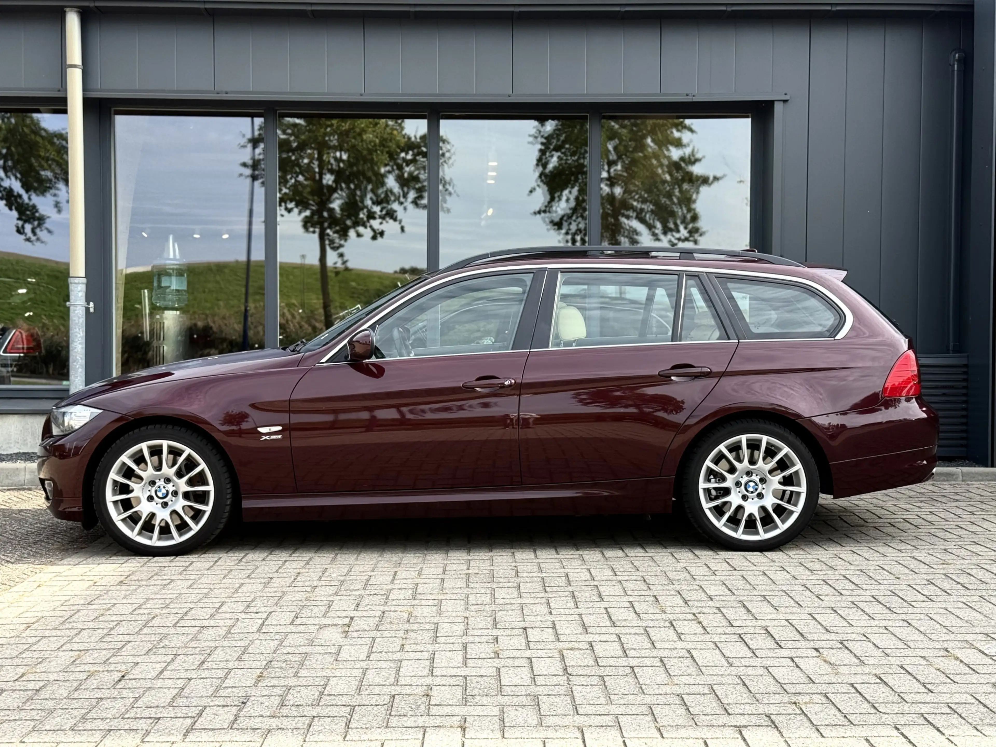 BMW 335 3-serie Touring 335xi Executive Individual ACC Pan — photo 9