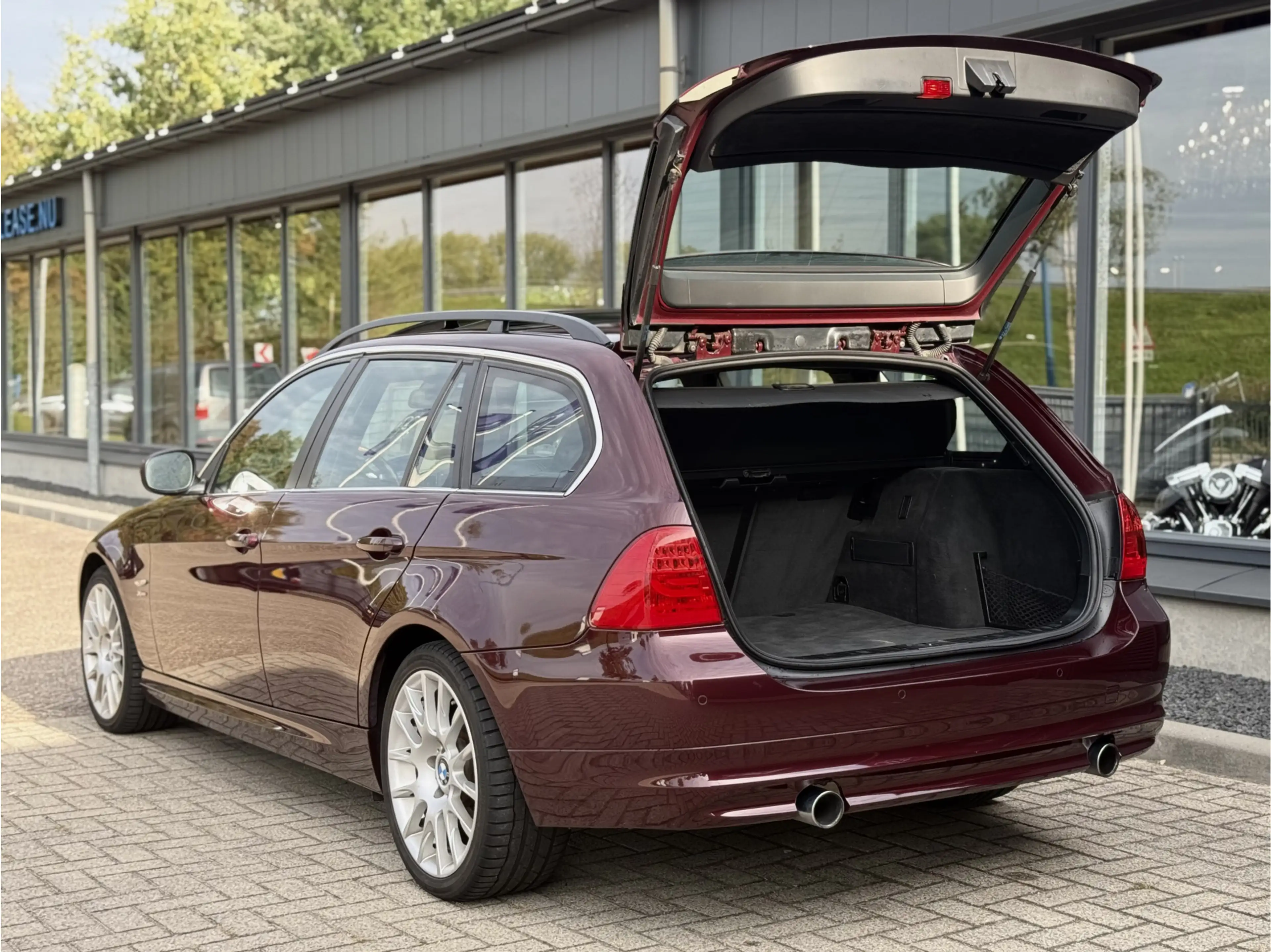 BMW 335 3-serie Touring 335xi Executive Individual ACC Pan — photo 13