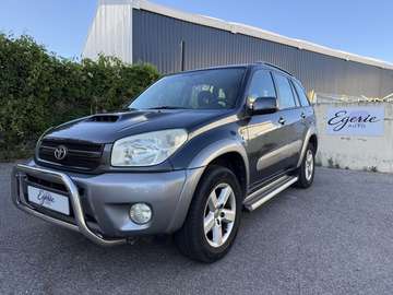 Rav-4 2.0 D-4D 4WD 116ch GX - 3ème main - Climatisation automatique - Sièges modulable
