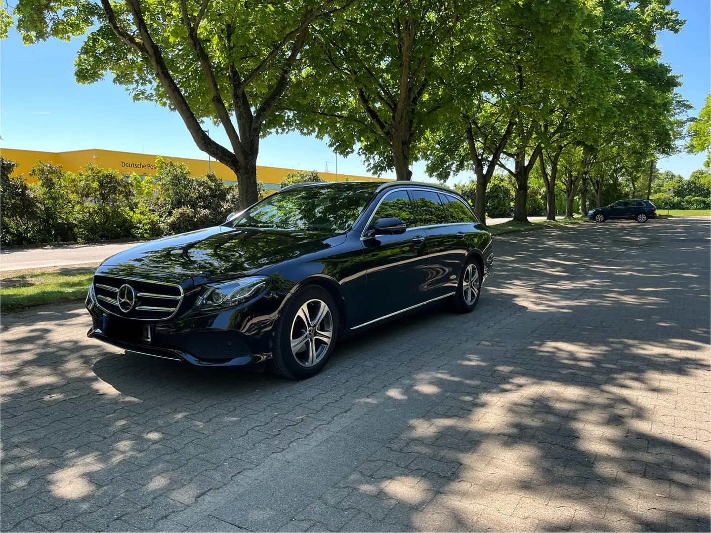 Mercedes-Benz E 220 Avantgarde - Diesel - TOP Gepflegt - 1