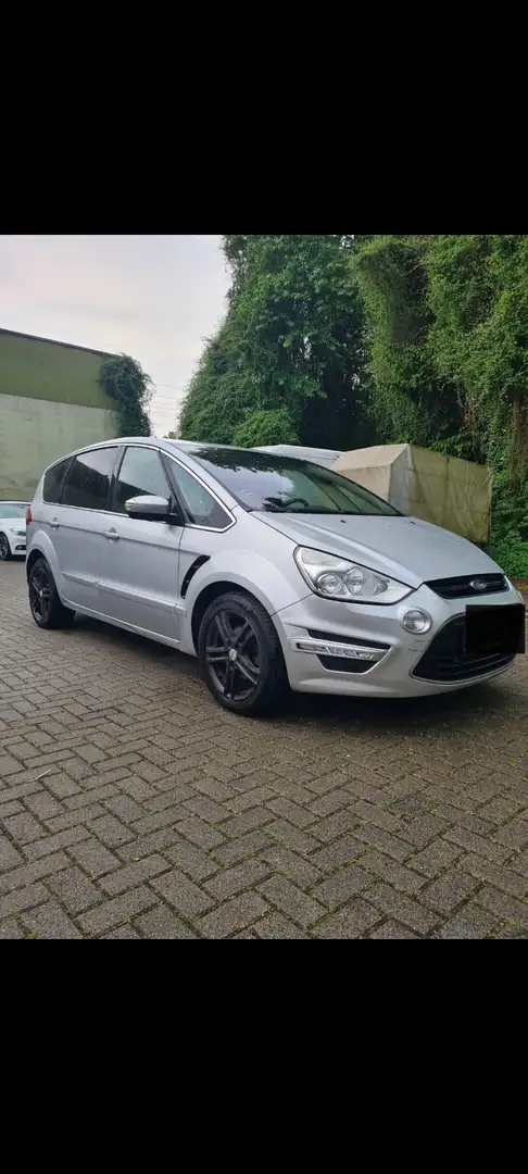 Ford S-Max 2.0 TDCi DPF Aut. Titanium S Silber - 2