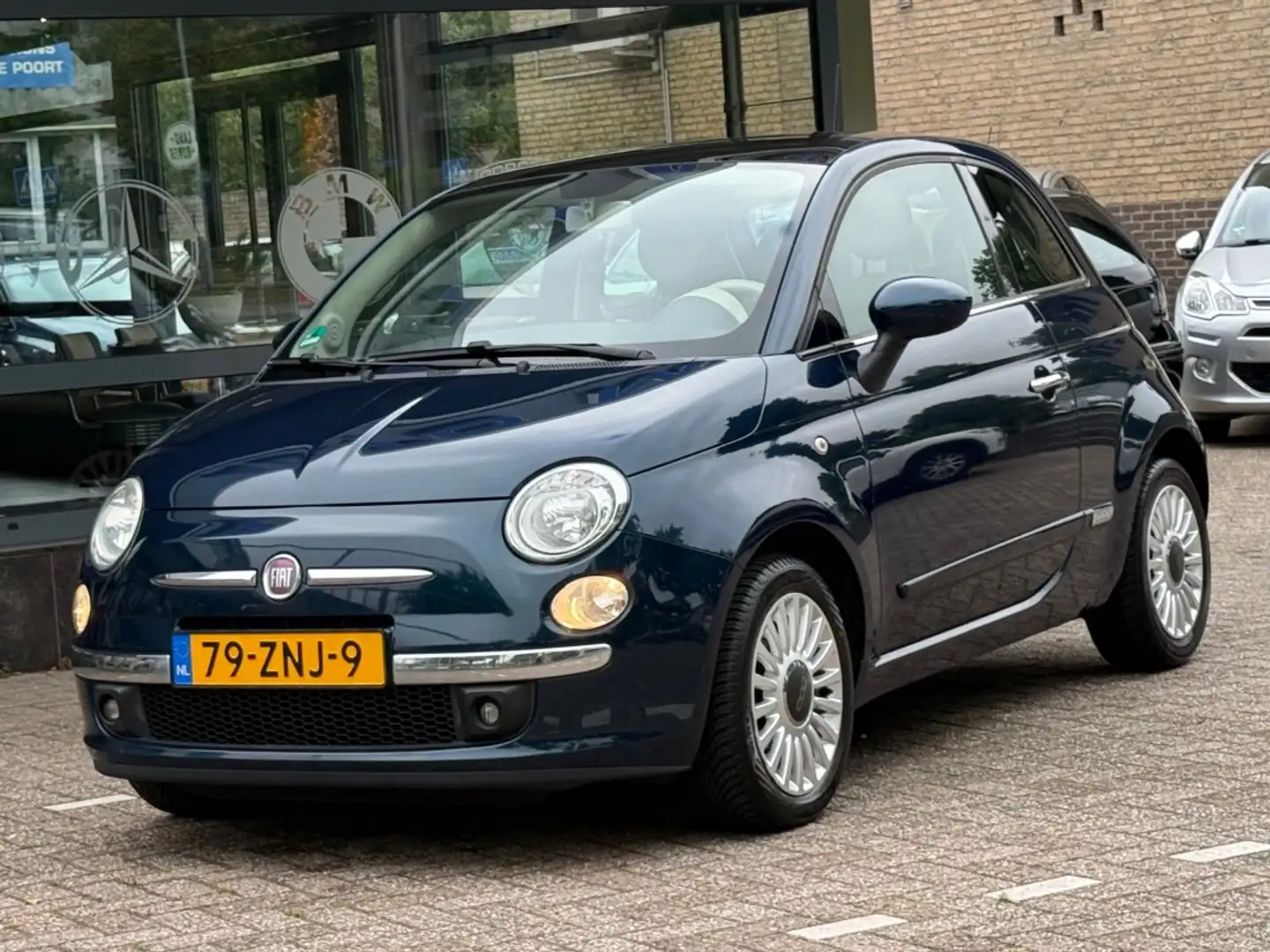 Fiat 500 1.2 Lounge Panoramadak Airco LM-Velgen PDC Blauw - 2