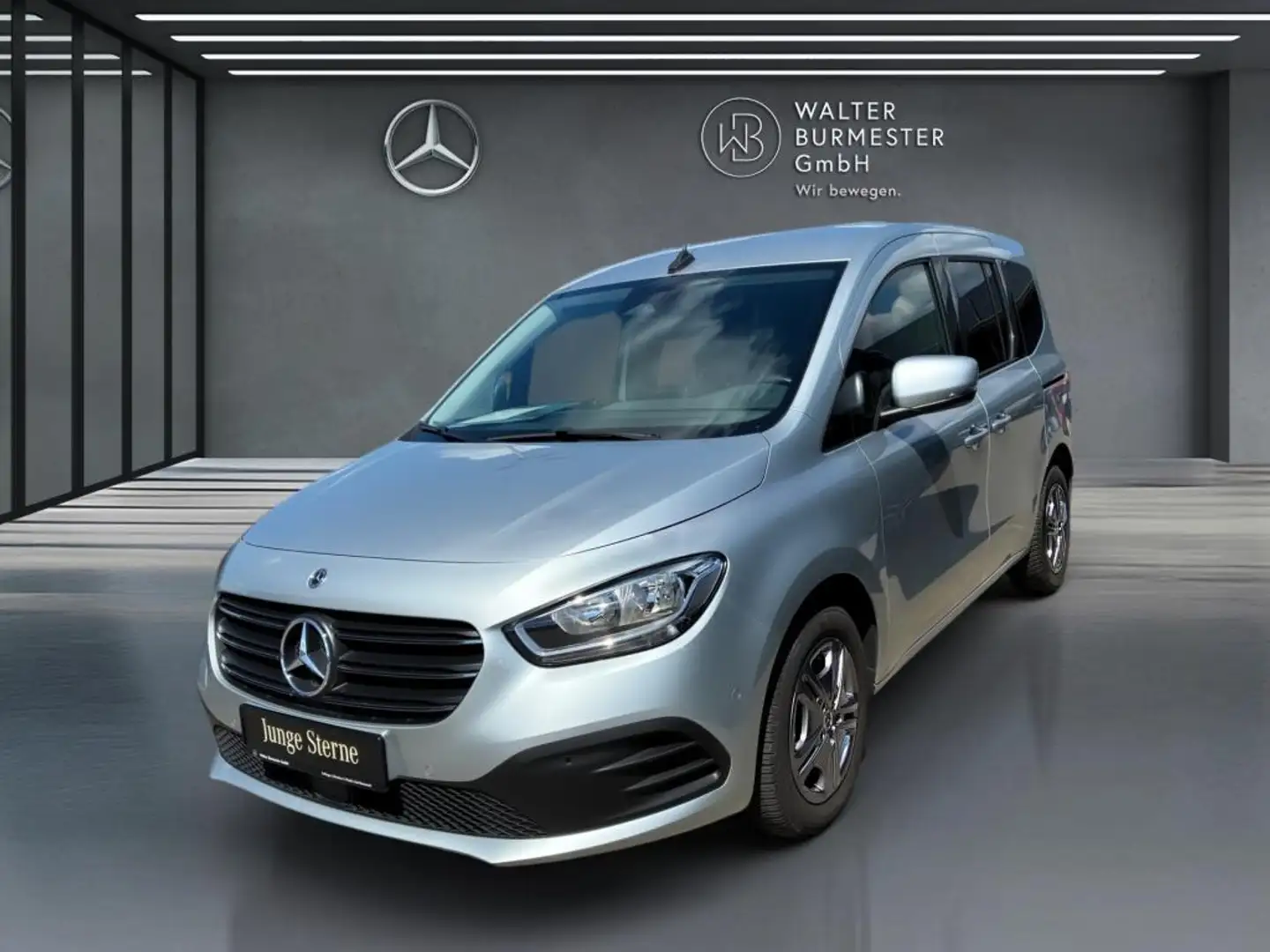Mercedes-Benz T-Class T 180 d STYLE Standard +MBUX+KAMERA+AHK+NAVI+DAB Silber - 1