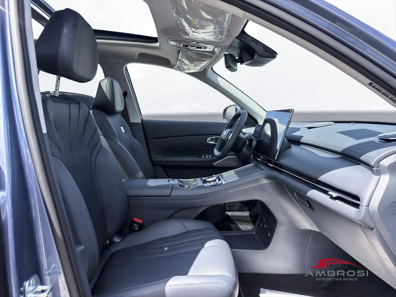 Geely Starray EM-i 2026 — фото 11