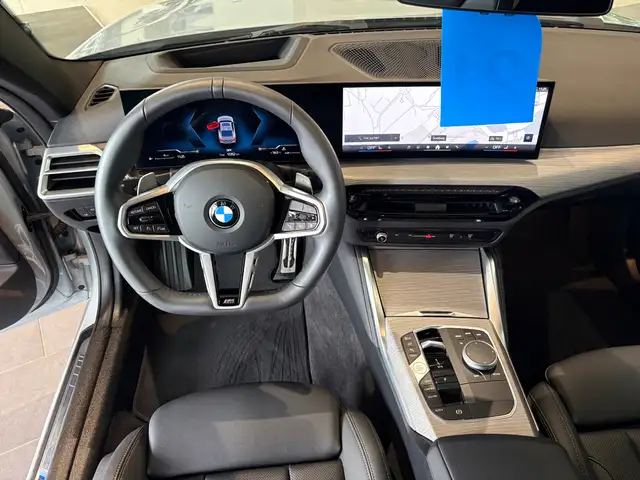 BMW 4 Series view 14