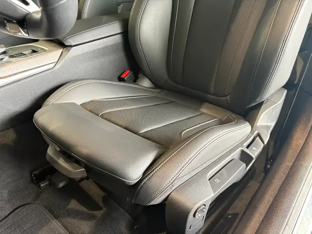 BMW 4 Series view 11