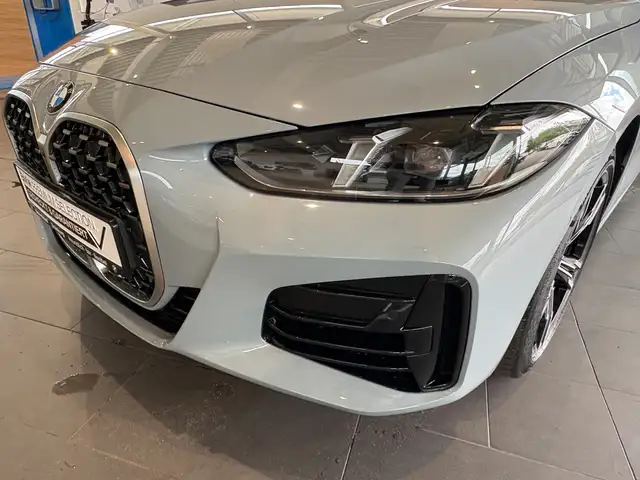 BMW 4 Series view 9