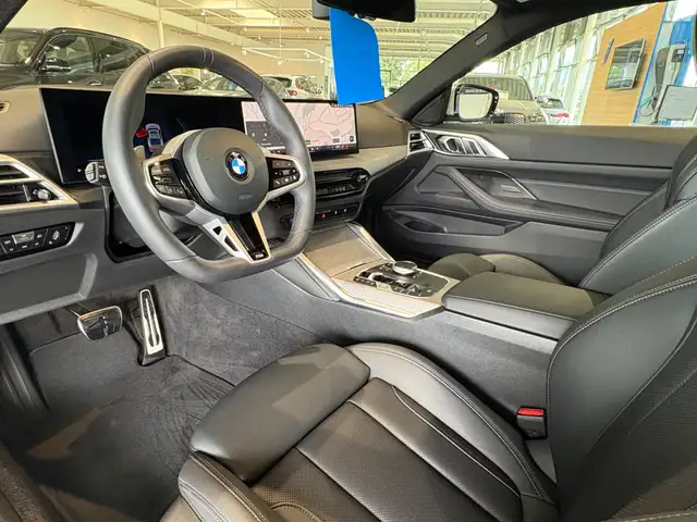 BMW 4 Series view 13