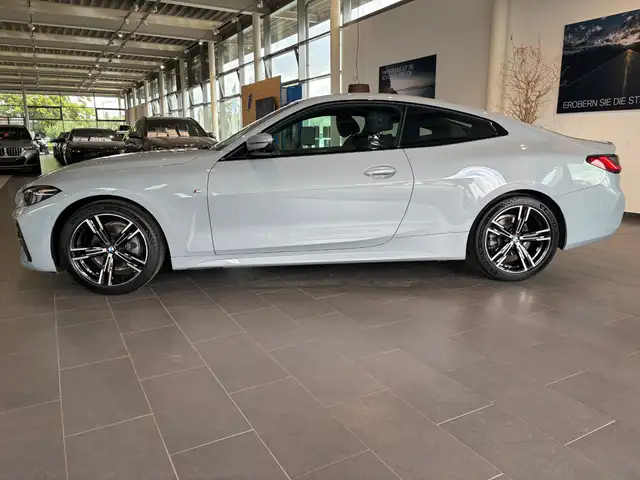 BMW 4 Series view 4