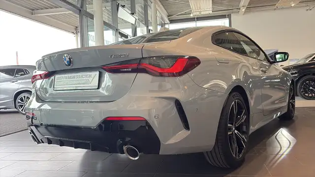 BMW 4 Series view 6
