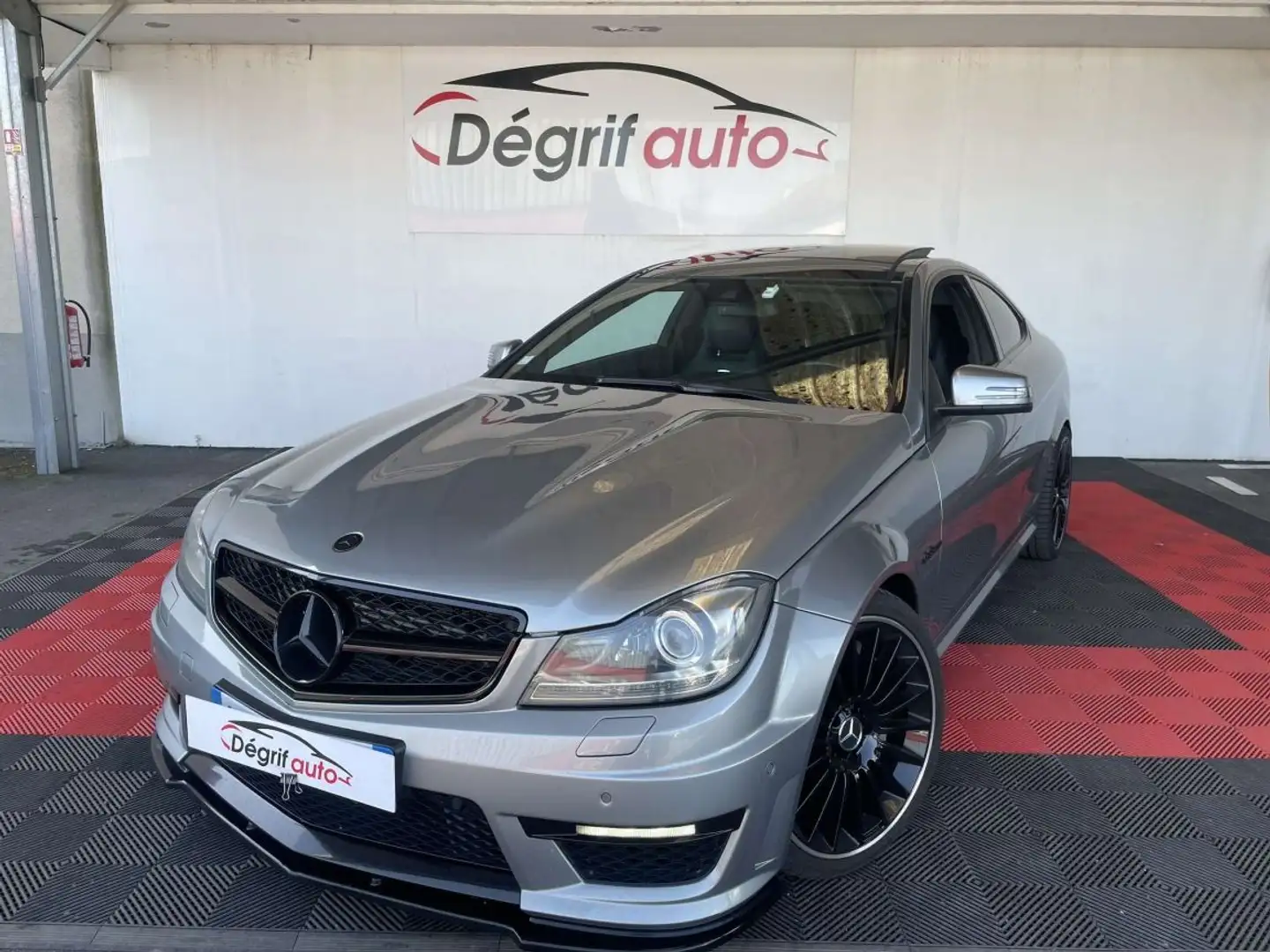 Mercedes-Benz C 63 AMG Coupé 63 AMG A Gris - 1