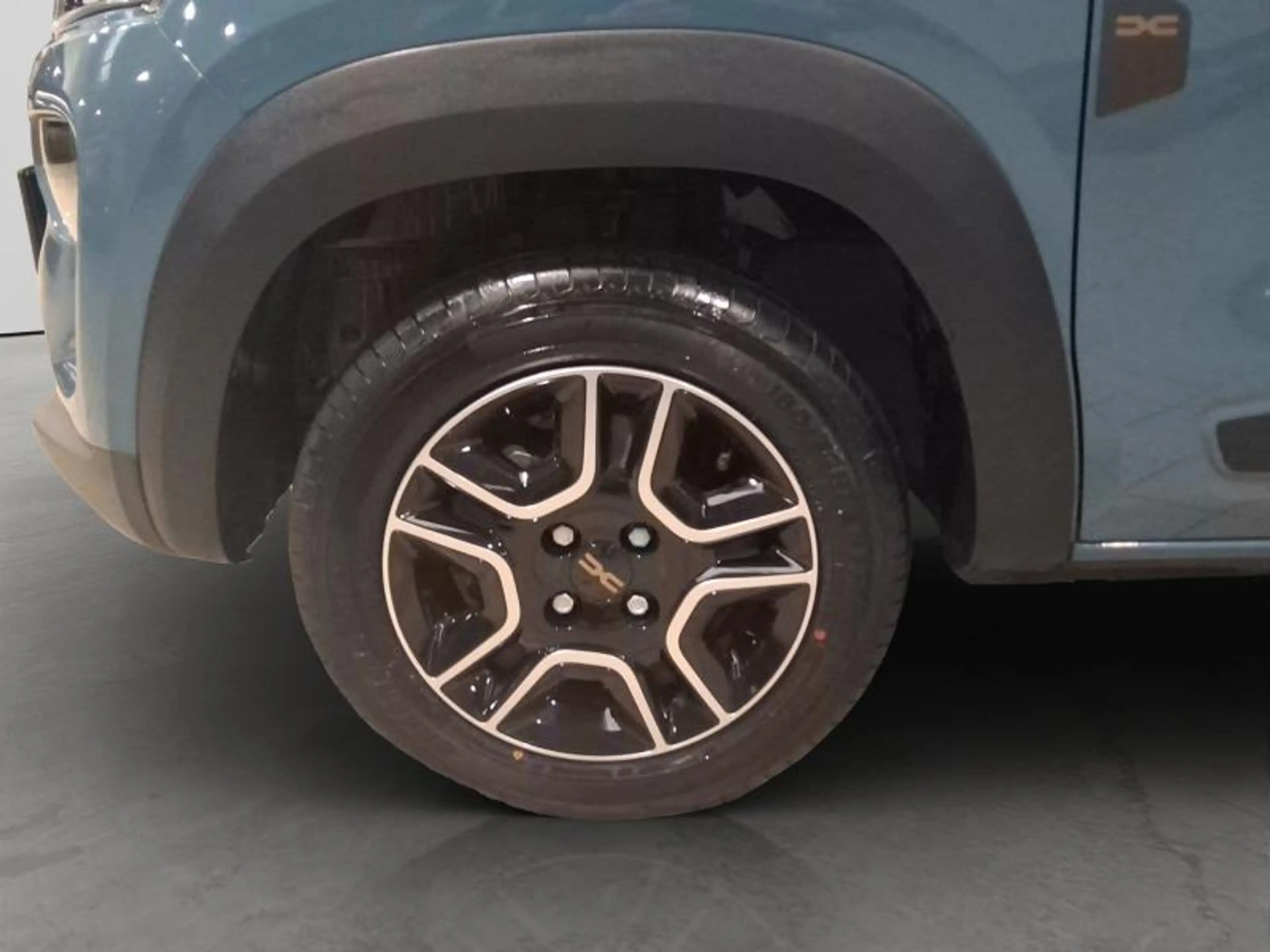 Dacia Spring Extreme Electric 65 — photo 9