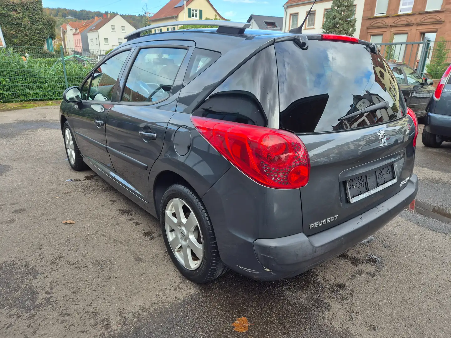 Peugeot 207 207 SW " TÜV / AU neu, Zahnriemen neu " - 2