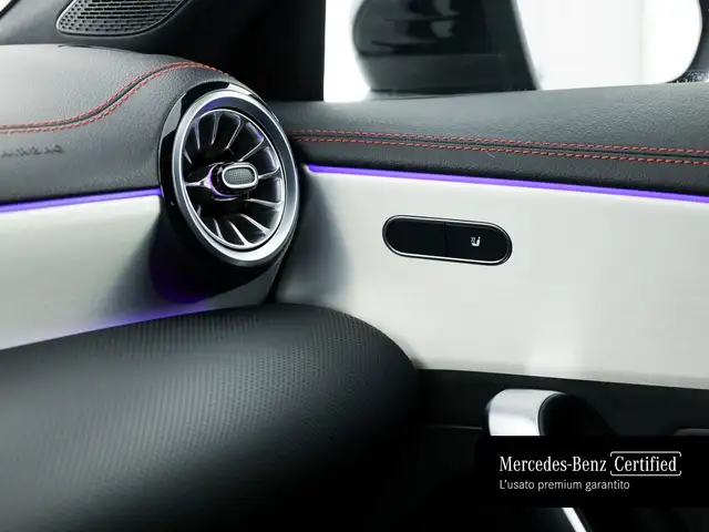 Mercedes-Benz Cla view 14