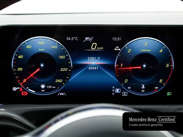 Mercedes-Benz Cla view 12