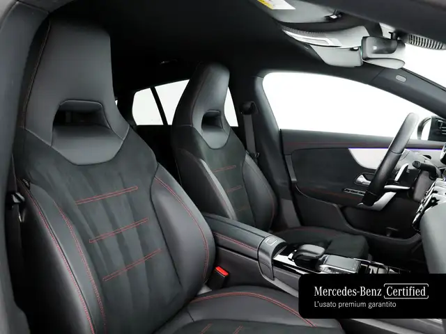 Mercedes-Benz Cla view 10