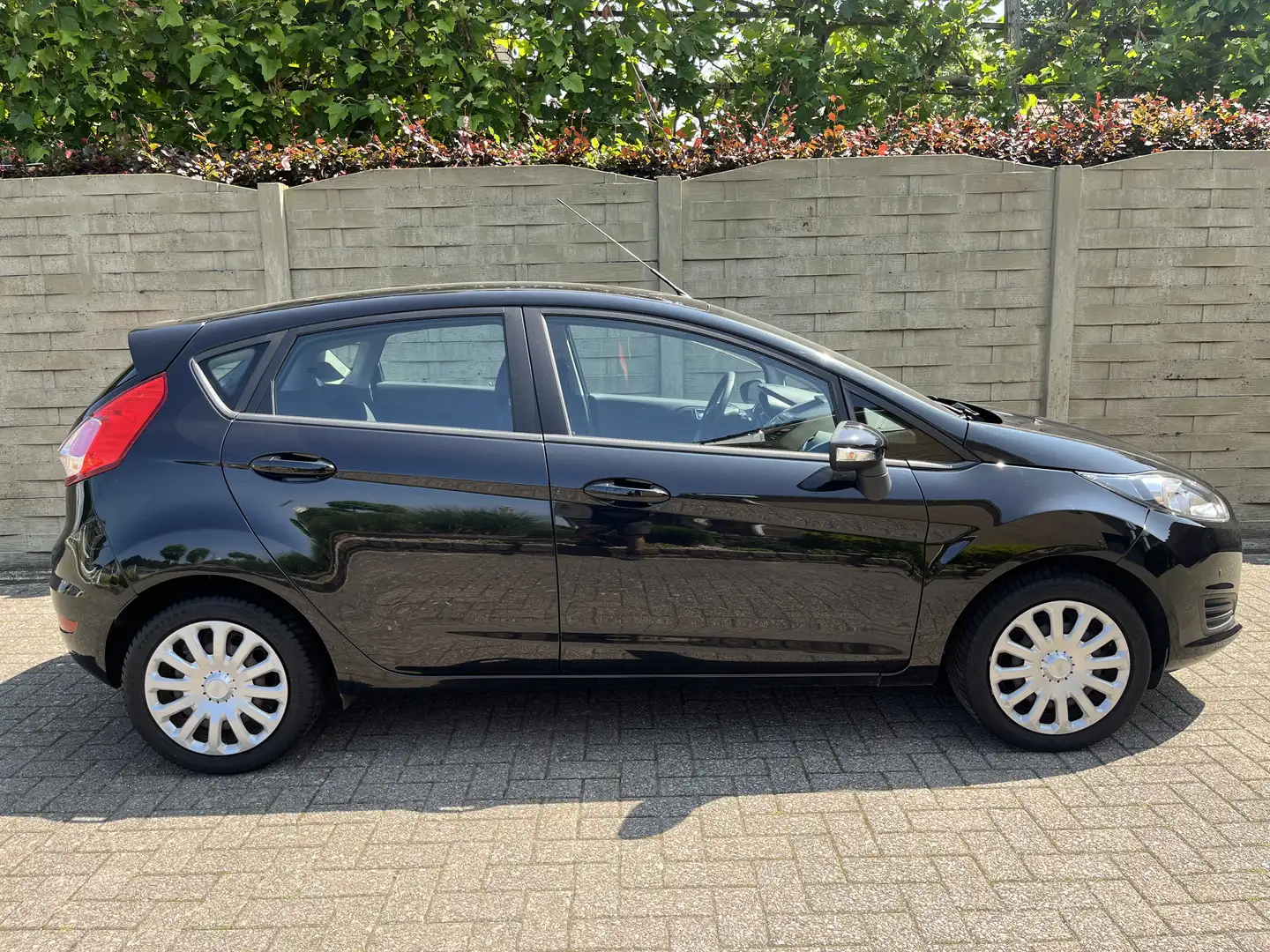 Ford Fiesta 1.25 Benzine Noir - 2