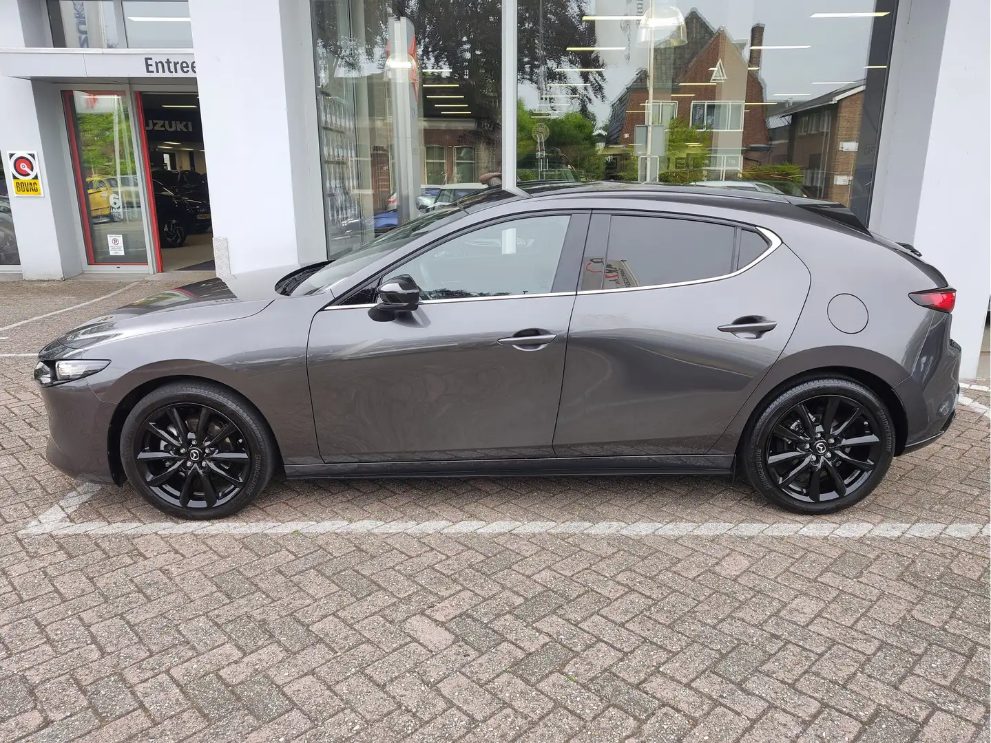 Mazda 3 2.0 e-SKYACTIV-G M HYBRID 122 NAGISA Alcantara | E Grijs - 2